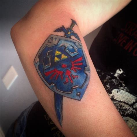 legend of zelda tattoos|zelda ocarina of time tattoo.